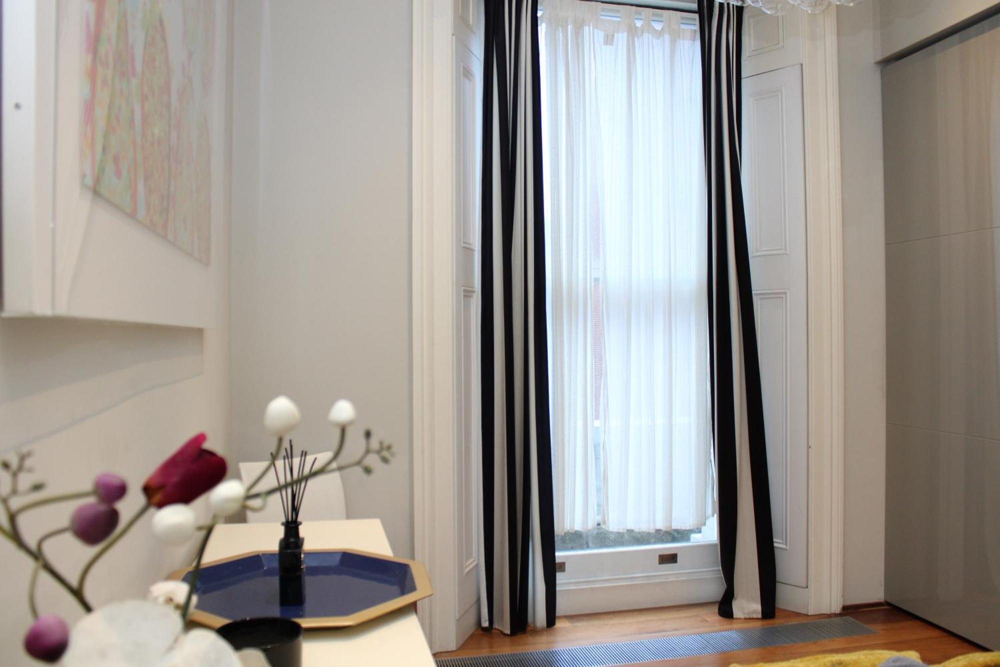 Modernized South Kensington Apartments 伦敦 外观 照片